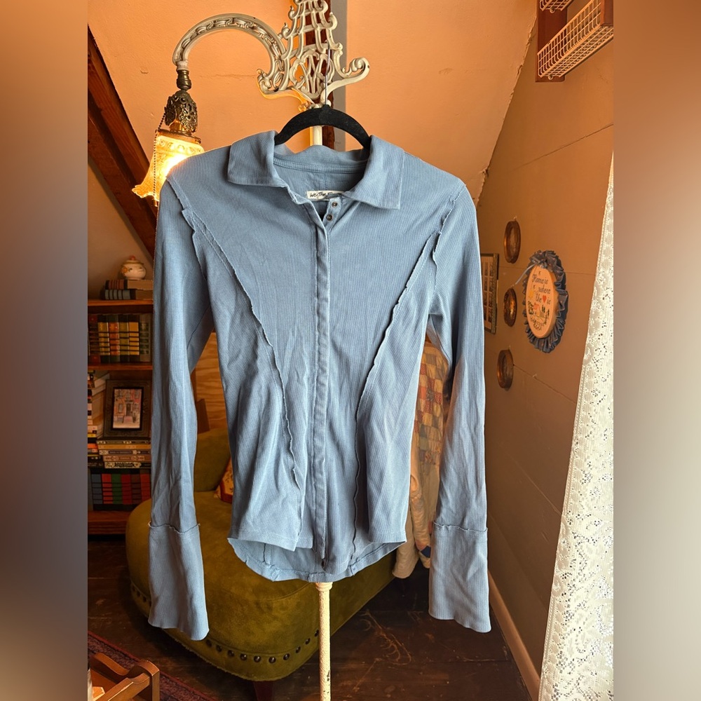 Free People We The Free 'Mountain Spring' (GRN/VERT) top. Women's Small.